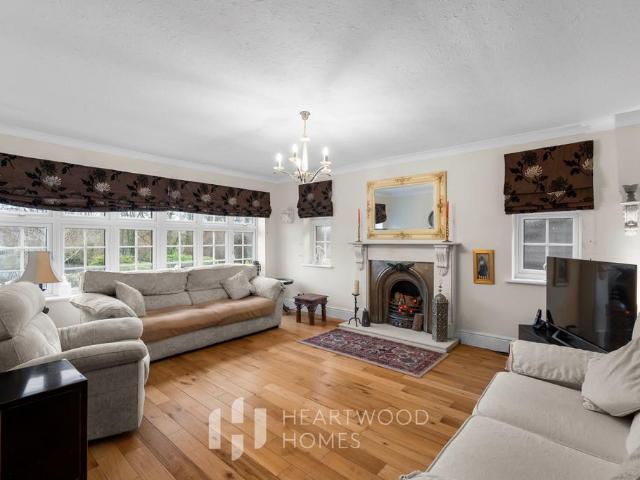 Bungalow for sale in St Albans, Five Acres
