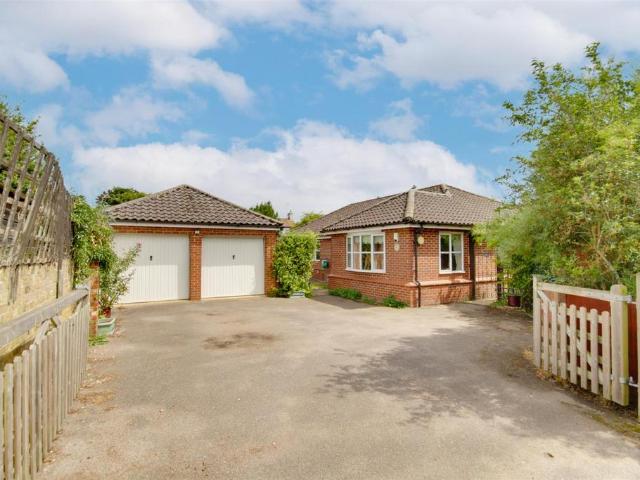 Bungalow for sale in Huntingdon, Cambridgeshire