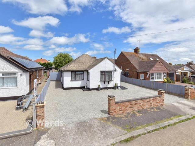 Bungalow for sale in Beltinge, The Bridge