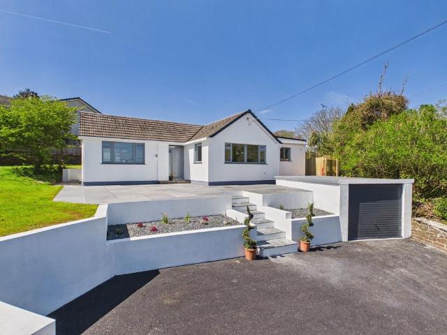 Bungalow for sale in Stithians
