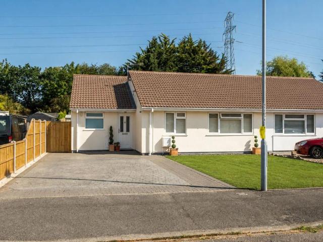 Bungalow for sale in Highcliffe