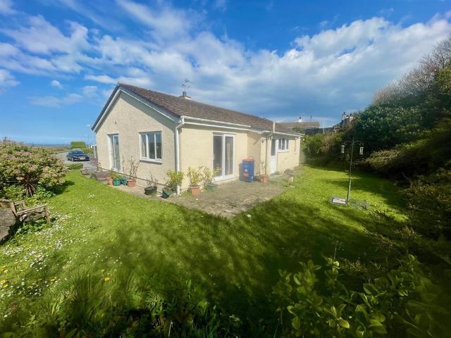 Bungalow for sale in Llanfair-Mathafarn-Eithaf, Tynygongl