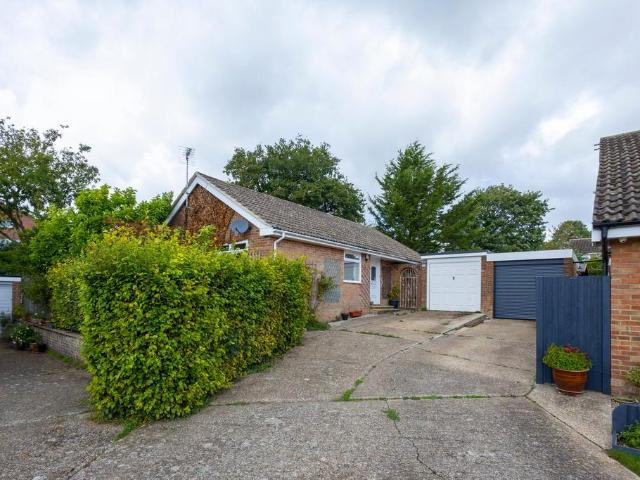 Bungalow for sale in Folkestone, Kent