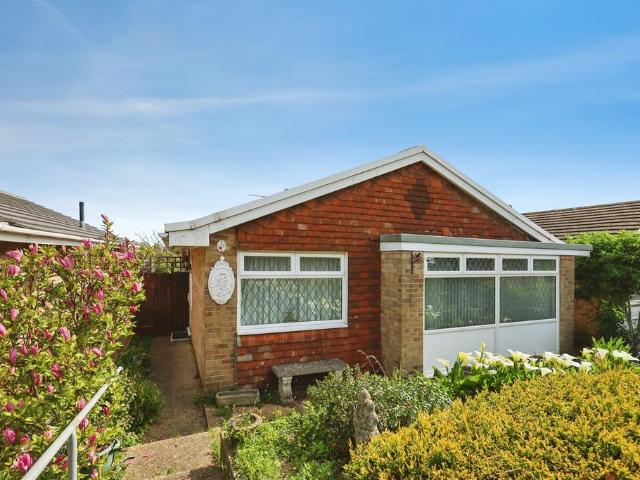 Bungalow for sale in Hamlands, Eastbourne