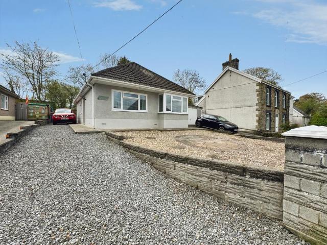 Bungalow for sale in Pontarddulais, Wales