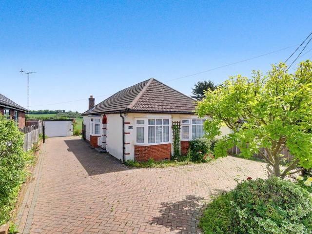 Bungalow for sale in Vange, Essex