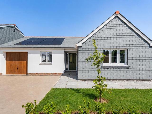 Bungalow for sale in Menagissey, Mount Hawke