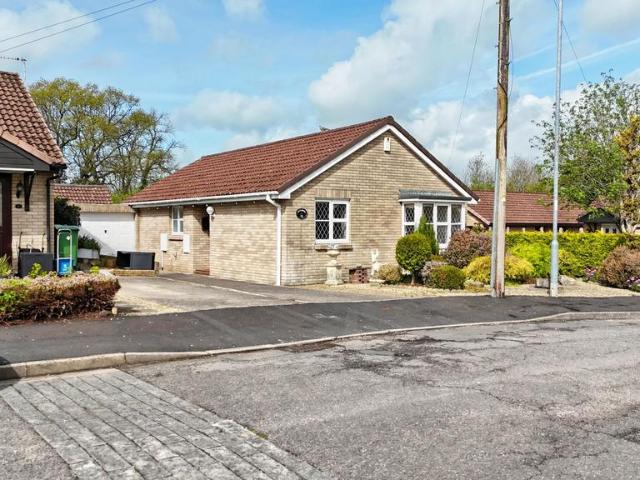 Bungalow for sale in Falcon Lodge, Wales