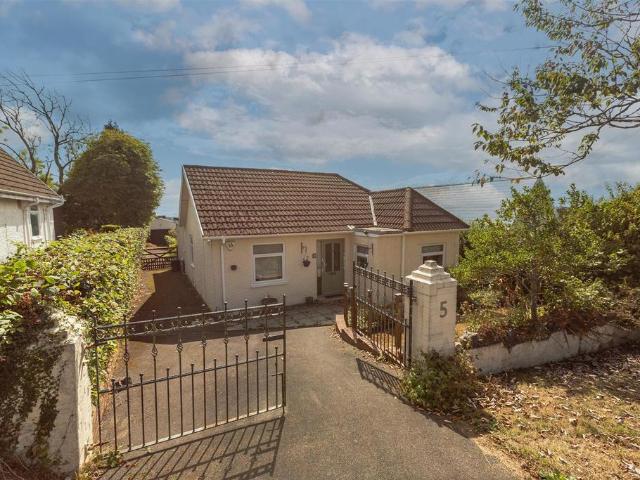 Bungalow for sale in Tycoch, Nangreaves