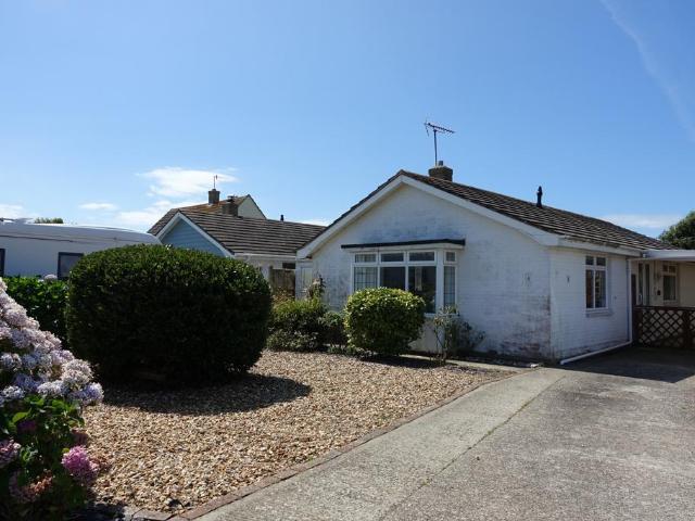 Bungalow for sale in Littlecote, West Sussex