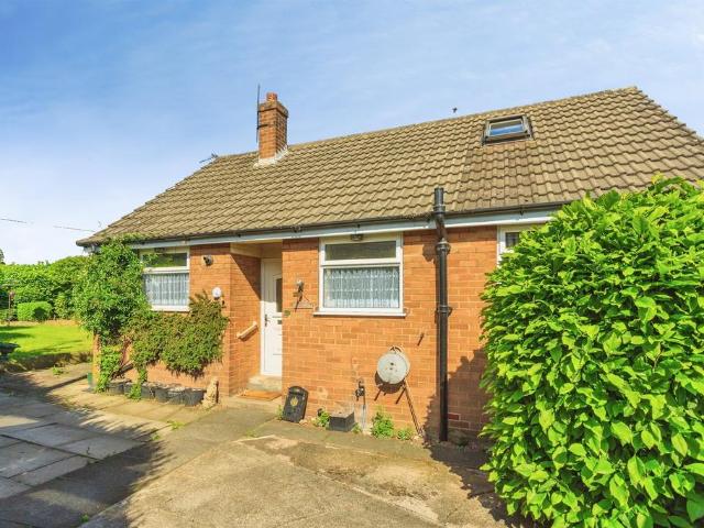 Bungalow for sale in West Yorkshire