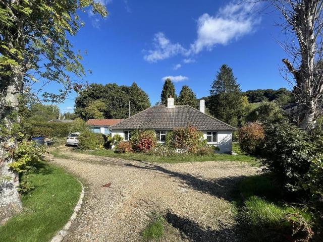 Bungalow for sale in Fovant