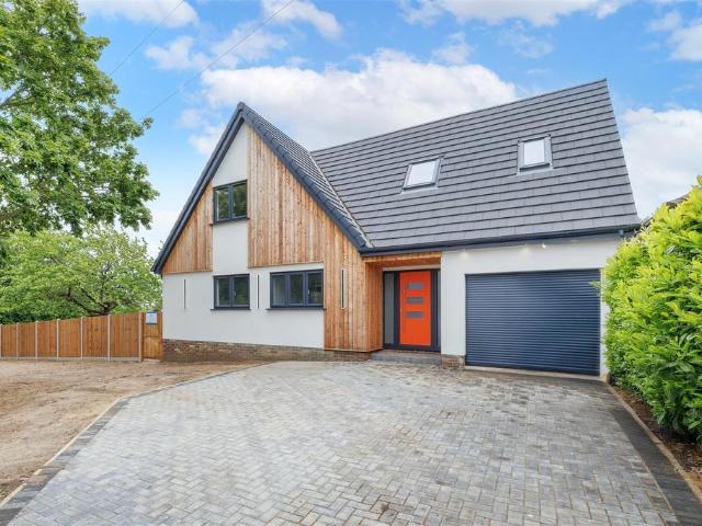 Bungalow for sale in Eastbridge, Suffolk