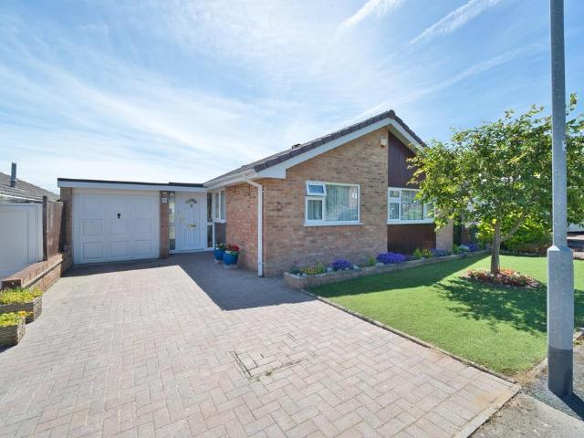 Bungalow for sale in Worlebury, Weston-super-mare