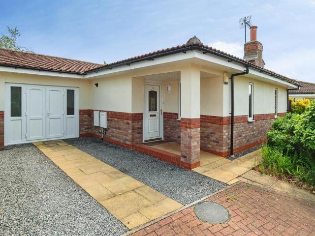 Bungalow for sale in Leven
