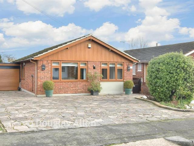Bungalow for sale in Wickford