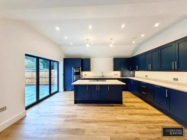 Bungalow for sale in Noak Hill, Essex
