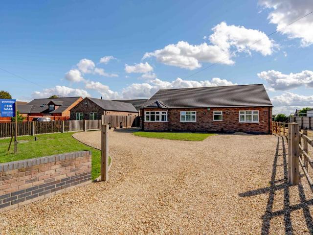 Bungalow for sale in Gosberton Clough, Lincolnshire