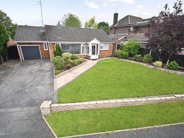 Bungalow for sale in Tettenhall, West Midlands