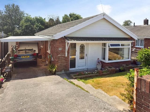 Bungalow for sale in Kenfig Hill, Wales