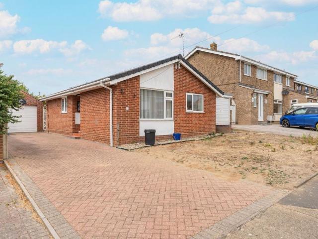 Bungalow for sale in Eastbridge, Suffolk