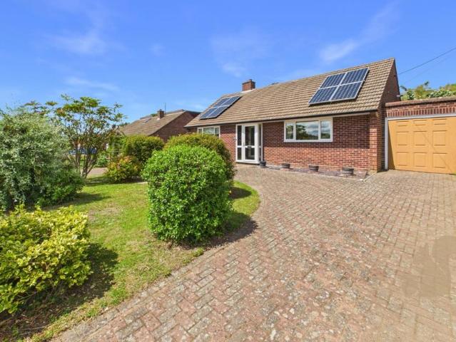Bungalow for sale in Chelmondiston, Suffolk