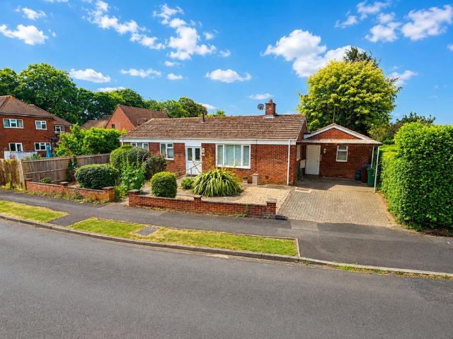 Bungalow for sale in Wendover, Buckinghamshire