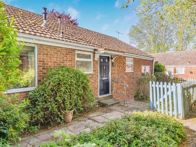 Bungalow for sale in Studlands Park, Chedburgh