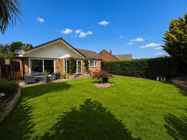 Bungalow for sale in Thorpe Willoughby