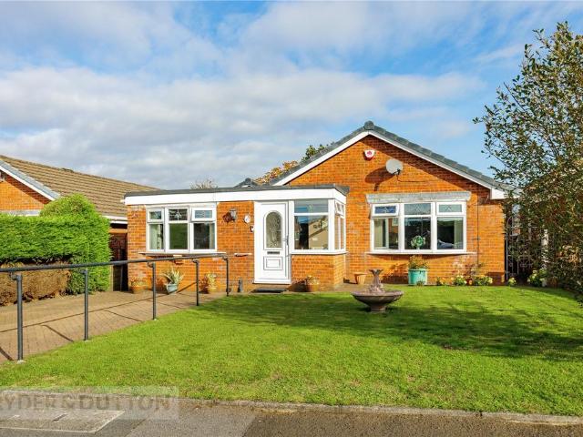 Bungalow for sale in Ashton-under-Lyne, Tameside