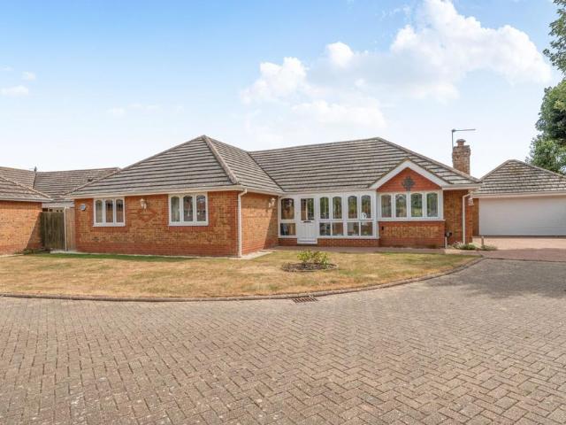 Bungalow for sale in Rose Green, Clapham