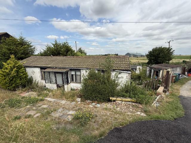 Bungalow for sale in Doddington, Four Gotes