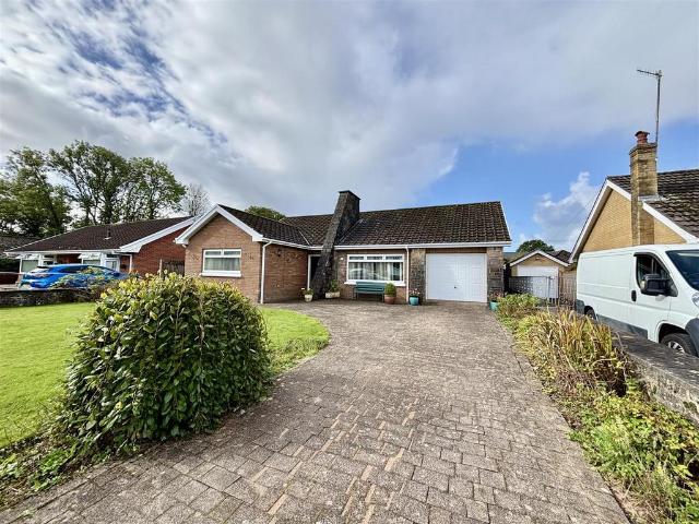 Bungalow for sale in Bryn, Llangennech