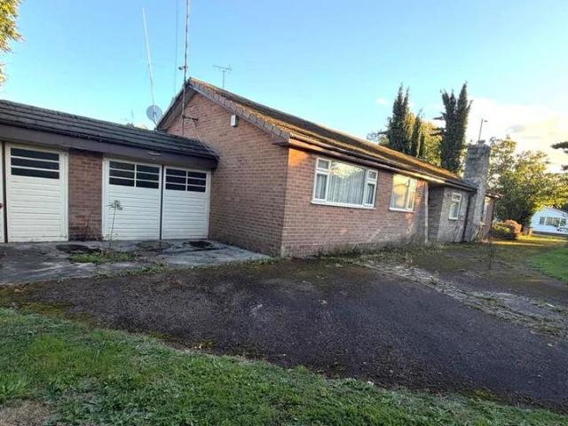 Bungalow for sale in Park Hall, Walsall