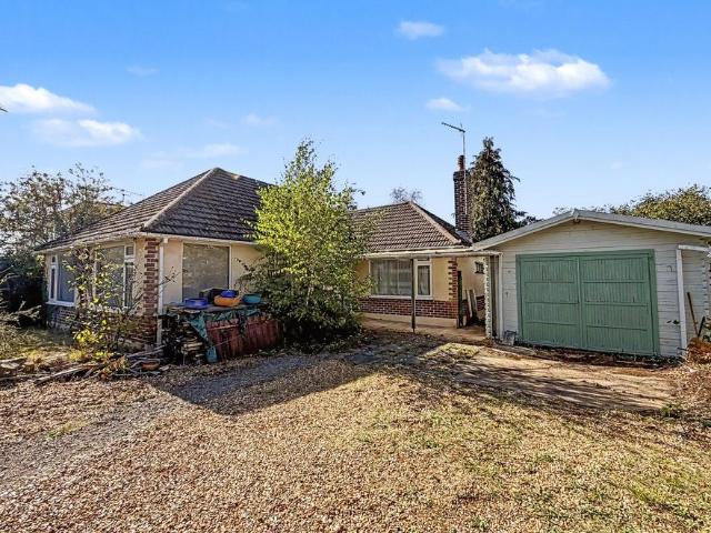 Bungalow for sale in Ebblake, Verwood