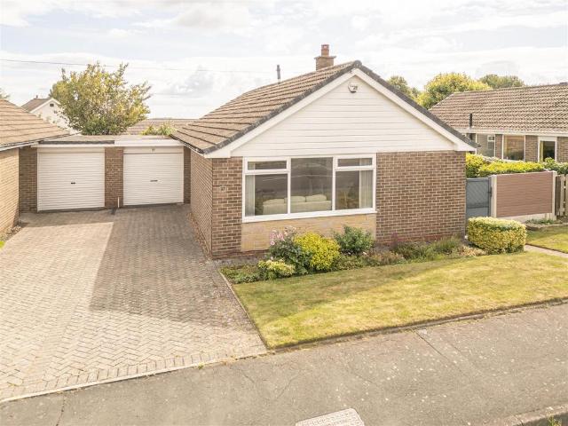 Bungalow for sale in Brighouse, Toothill