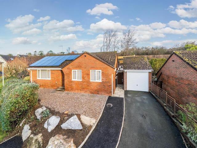 Bungalow for sale in Strode, Devon