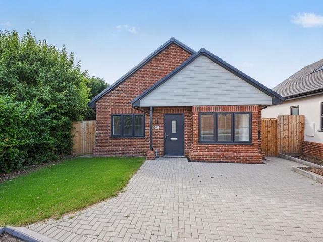 Bungalow for sale in Minster-on-Sea, Oad Street