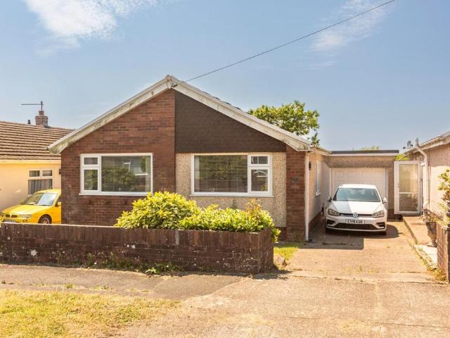 Bungalow for sale in Newton, Wales