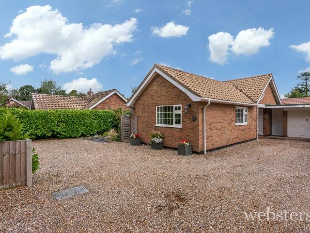 Bungalow for sale in Comers, Norfolk