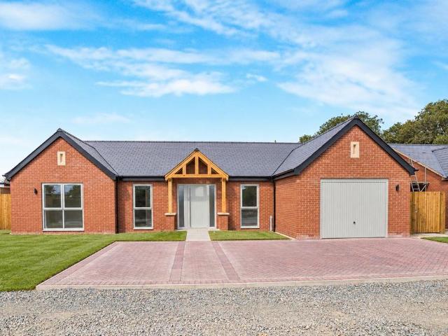 Bungalow for sale in Pamington, Gloucestershire