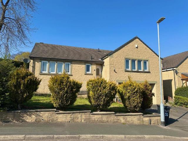 Bungalow for sale in Halifax, Well Head