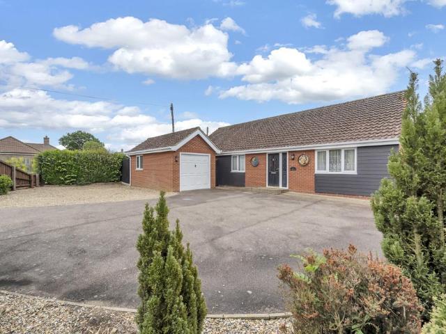 Bungalow for sale in Elmswell, Bedingfield
