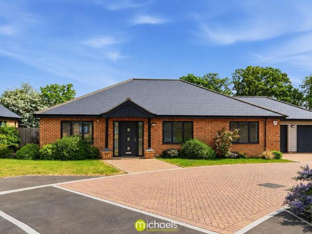Bungalow for sale in Elmstead, Dale Hill