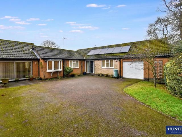 Bungalow for sale in Oadby, Leicestershire