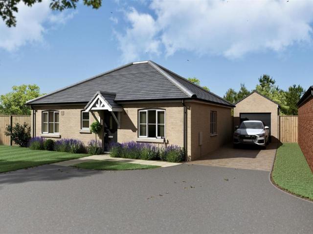 Bungalow for sale in Redenhall with Harleston, Burgh St Peter