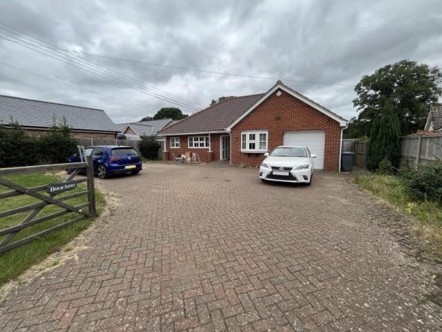 Bungalow for sale in Eastbridge, Suffolk