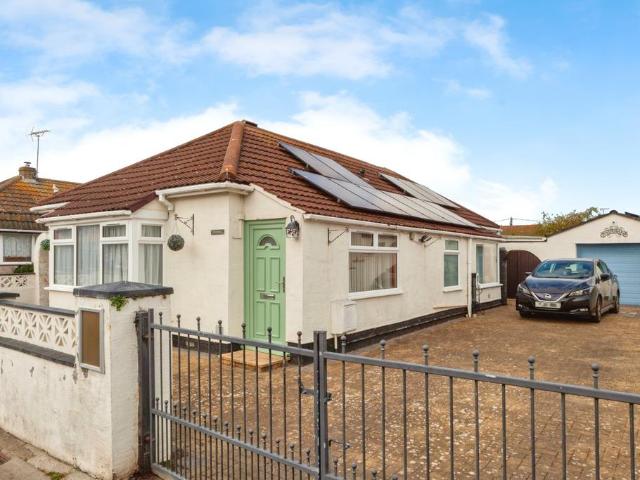 Bungalow for sale in Towyn, Wales