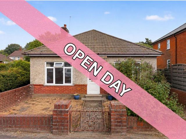 Bungalow for sale in Jumpers Corner, Christchurch