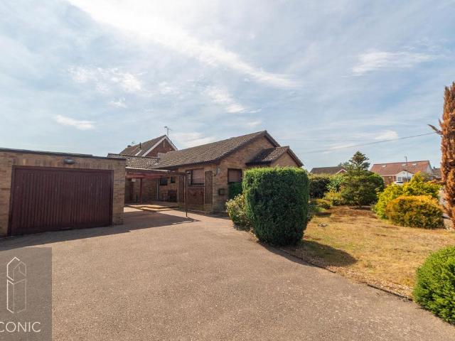 Bungalow for sale in Crostwick, Norfolk